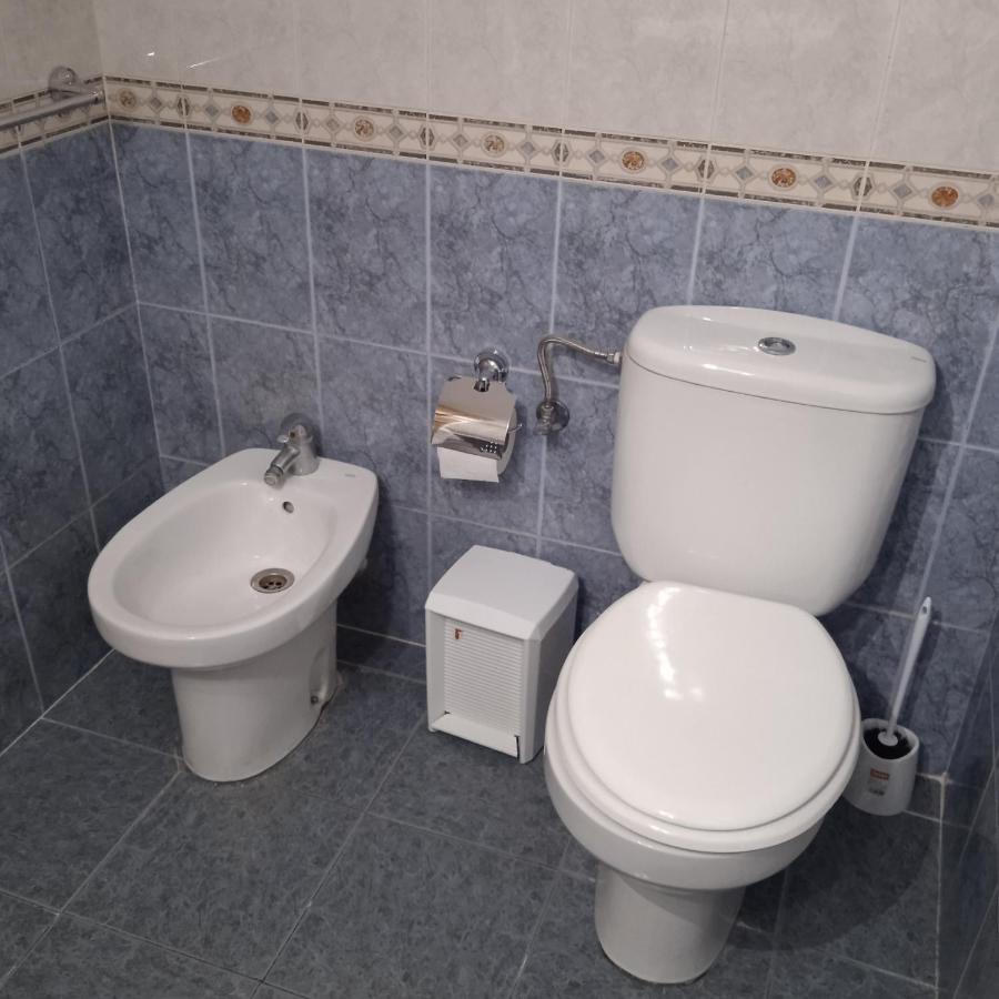 Alquilo Habitaciones Con Bano Y Cocina Compartida Torremolinos Luaran gambar
