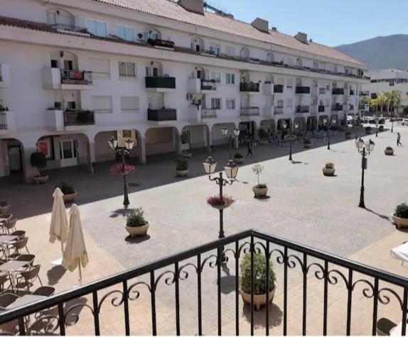 Torremolinos Alquilo Habitacion Con Bano Compartido Y Cocina Compartida Luaran gambar